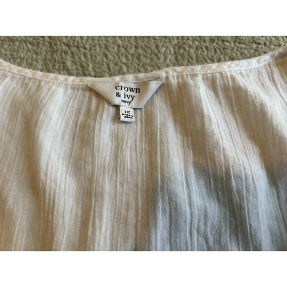 Crown & Ivy Curvy 1X Boho Peasant Top White Gauze Tunic Blouse Embroidered Tasse - Picture 5 of 11